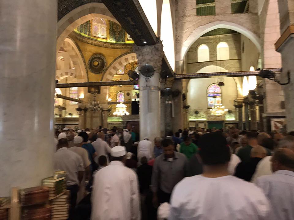 25 ألف مصل أدوا صلاة الجمعة بالمسجد الأقصى الشريف دون تحديد للأعمار